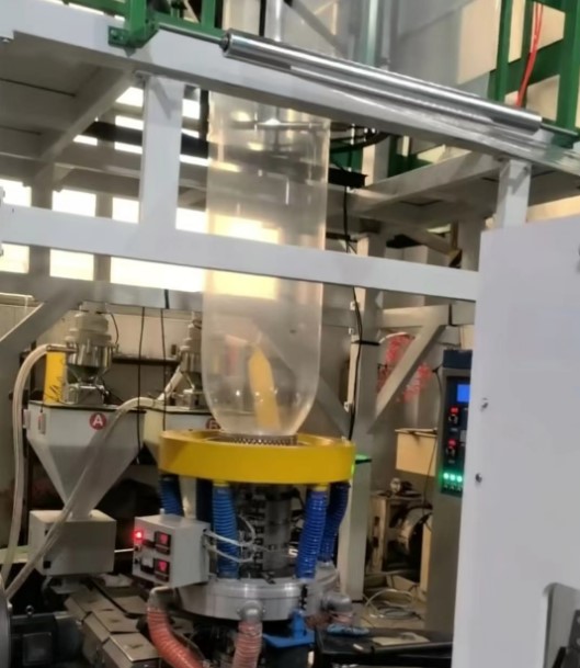 吹膜機